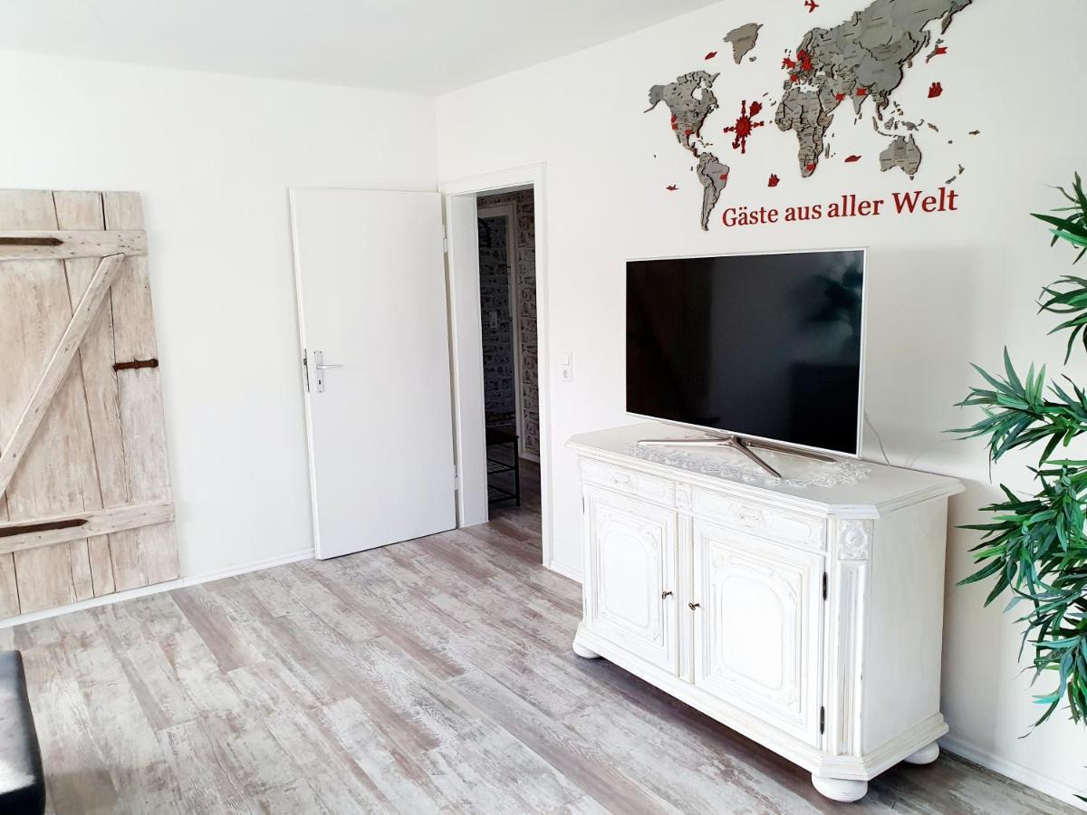 Ferienwohnung Schweier - Außerhalb und doch zentral Freiburg im Breisgau Exterior foto